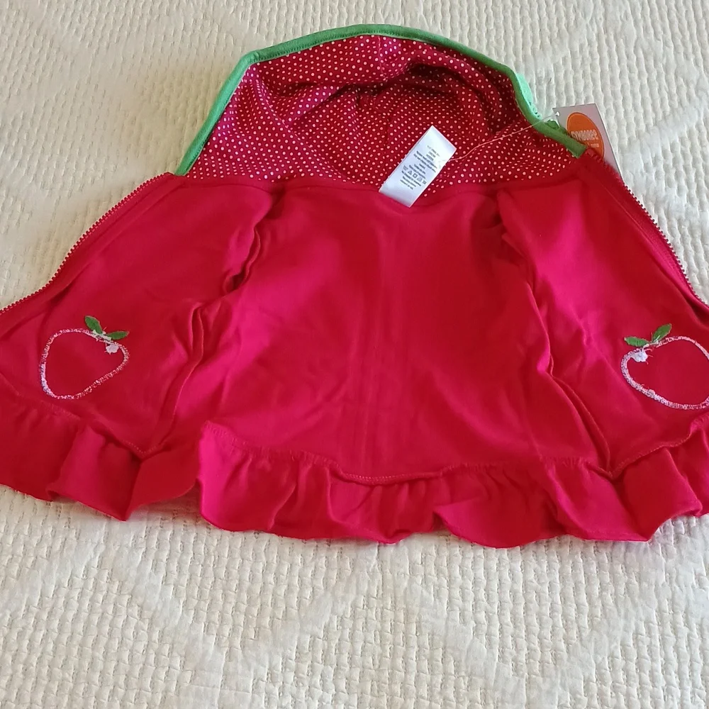 🆕 Gymboree Adorable Strawberry Hoodie